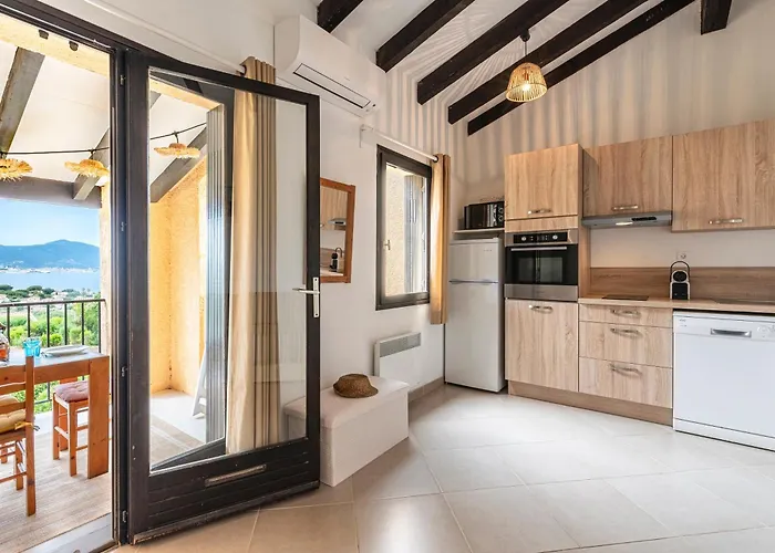 La Petite Felicita - Jolie Vue Sur La Baie D'ajaccio Daire *